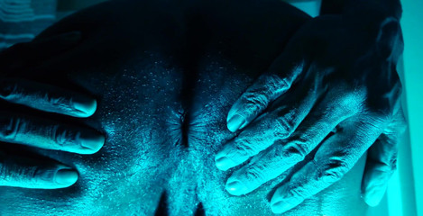 Hallelujah Johnson: Uctívání zadku Hallelujah Johnson, Dr. Manhattan break a Sweat