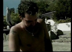 Public Lust: Chichotá se, zatímco do ní proniká péro