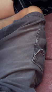 Min styvsyster är väldigt kåt och ber mig knulla henne och sperma i henne