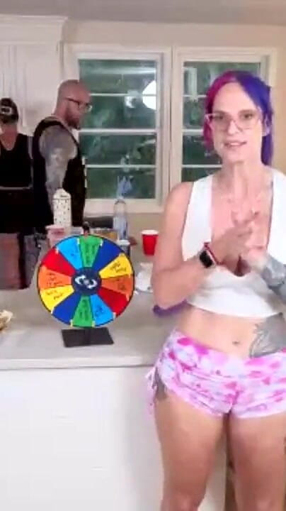 Hot Wife Tour Live Cooking Show #1 (Dom Cruise)