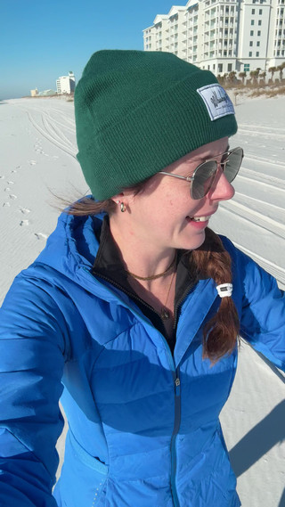 Nadia Foxx: Berjalan di Pantai Panggilan Untuk Orgasme Cepat!