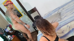 MARCIO BAIANO: 남편에게 이웃에게 주기 위해 시장에 가라고 부탁했습니다.