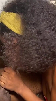 Esposa Latina Atrajo Al Vecino Y Lo Sedujo Para Follarla