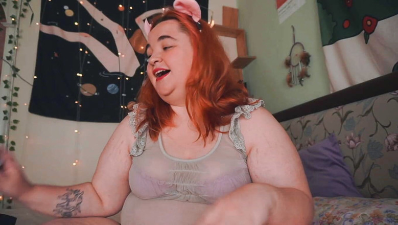 AssGives: Je montre mes jouets sexuels, partie 1