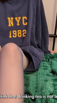 Quel genre de thé d’enfer ? Baise-moi comme une pute. Porno russe avec conversations