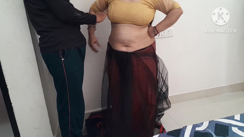 Salmaan001: Un maître tailleur baise une bhabhi à la maison en audio...