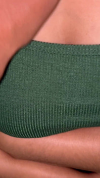 Une bhabhi desi se fait baiser par son frère pour la première fois dans le sexe matinal