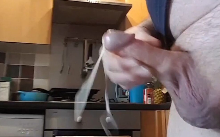 Dirtyoldgit: Drie mooie grote cumshots