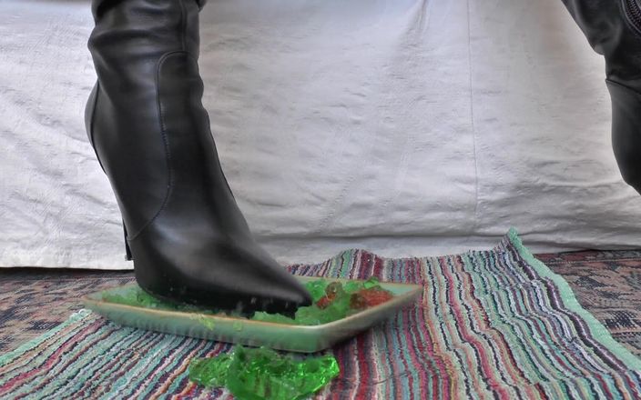 Lady Victoria Valente: Smoking Mistress and Green Dessert From Boot Soles, POV Clip,...