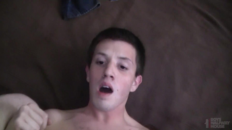 Boys half-way house: Menolak pancutan mani ke dalam remaja dara