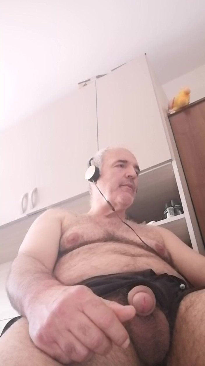 Setesesso7: I Jerk My Cock Hard Enjoying Like a Pig While...
