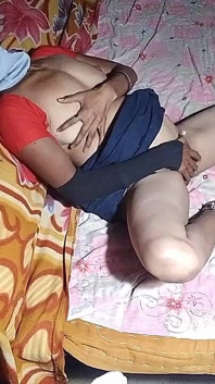 Ngentot istriku pakai dildo