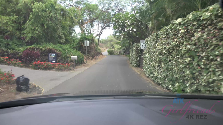 ATK Fans (Girlfriends): Vacanze virtuali in Hawaii con Nina Nirvana parte 1