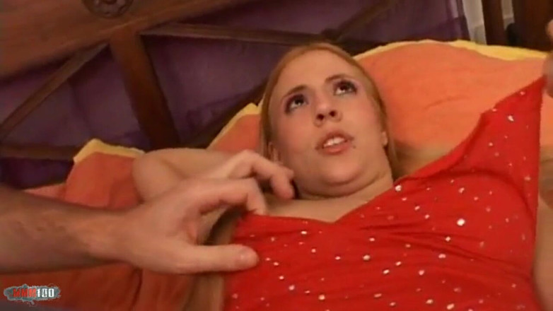 MMM100: Lesly: Mladá španělská herečka Lesly Kiss šuká s Terrym