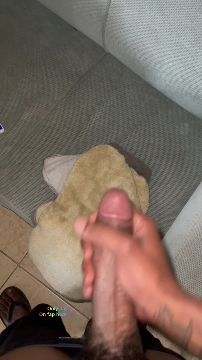 Only_dawi: 美しいゲイの男の子が巨大なペニスで遊ぶ素晴らしい瞬間