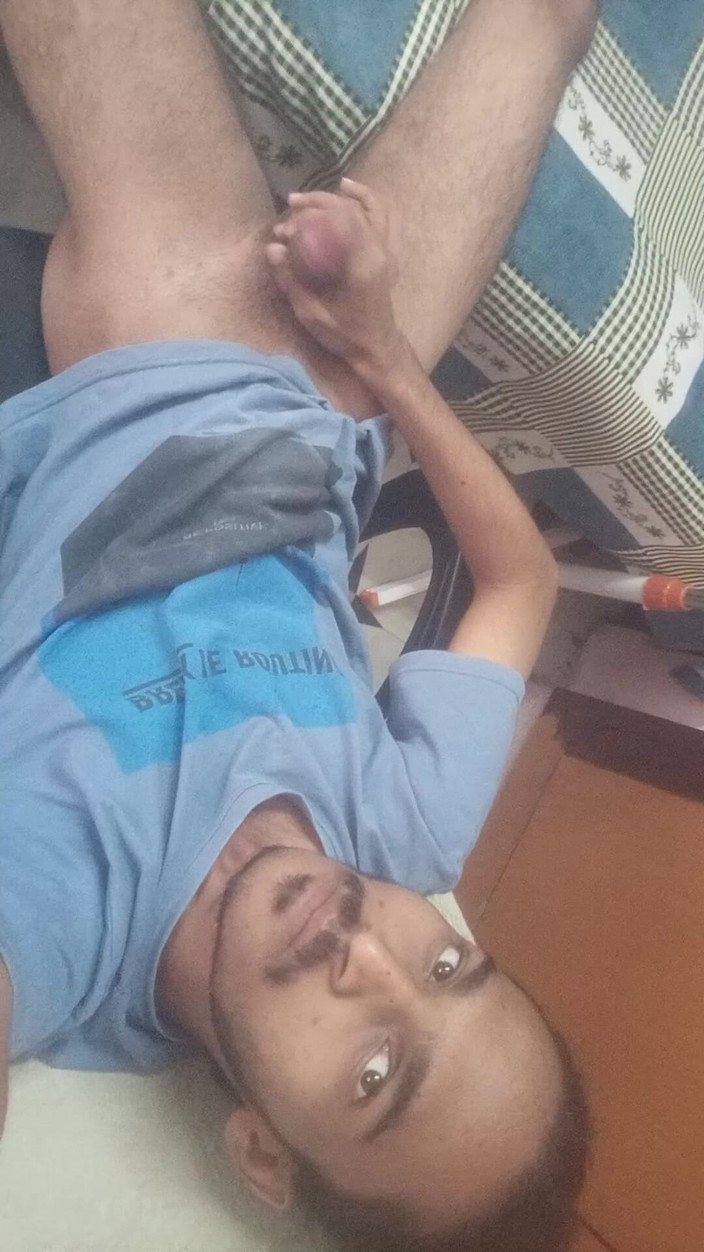 Suhas: 一人でオナニーを欲しがる