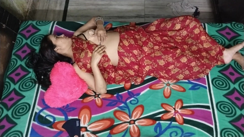 Your Preeti: Vero sesso indiano appassionato, veri sentimenti gemiti forti da casalinga...