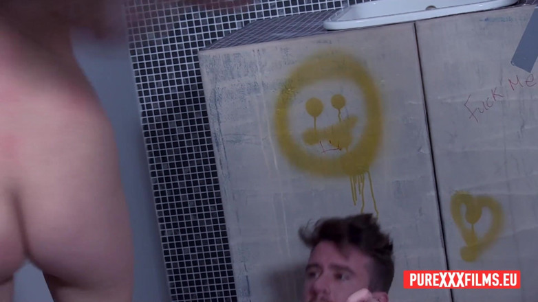 Pure XXX Hardcore: Leyla &amp; Luke Hotrod, real good sex in the toilet