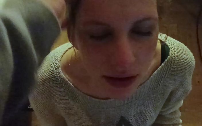 vuana: Amateur-zusammenstellung kehlenfick &amp;vollgespritzte MILf-schlampe