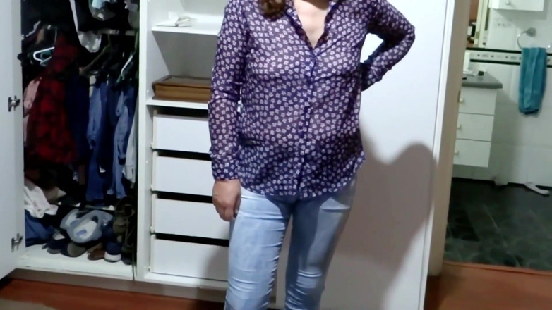 Ardientes69: Look at How Stepmom Dresses to Go to Work, in...