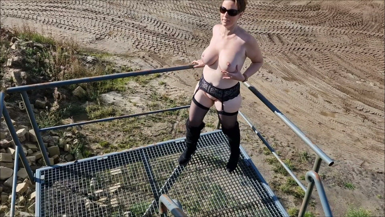 UserBitch1: Nip公共裸体