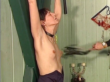 Mega extrem: 私の敬虔な成熟した妻