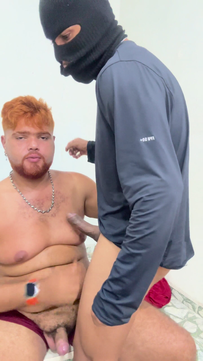 VEN1CIU: Chubby Busty Gay Amateur Homemade
