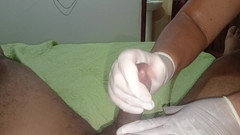 Milfta boohot: Oma-Masseurin reich an Handschuhen