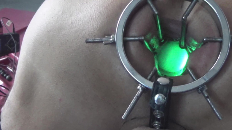 Pierro Toy: Backdoor Lichtschow