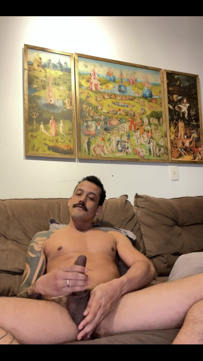 Pedro Surf: Solo Session on Sofa