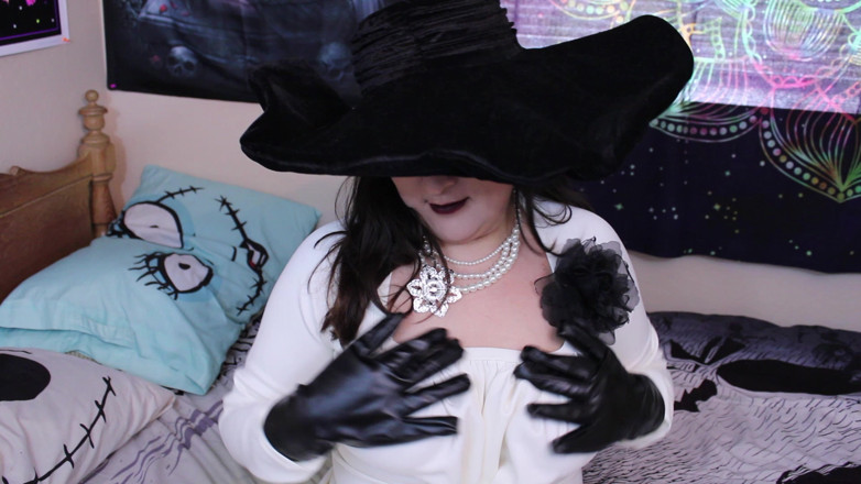 VickyVixen: Grande matrigna mungitrici re8 parodia