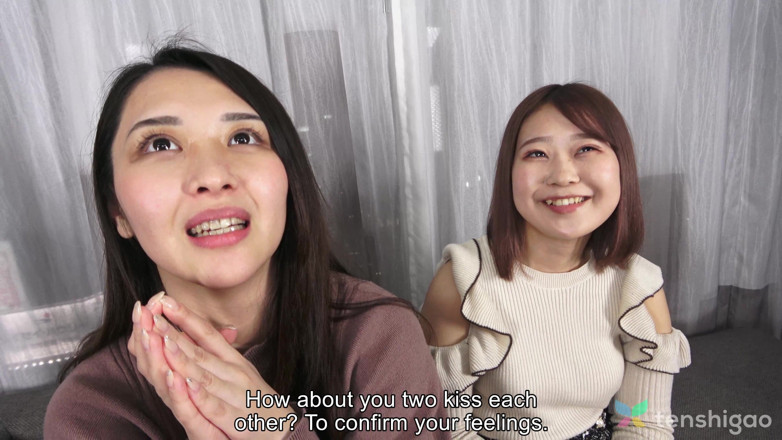 Tenshigao: Horny Lounge Girls, Mio Yoshikawa a Asuka Suzumura v lesbické...