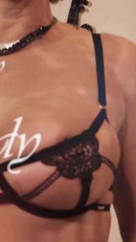 Buxom Blonde Stunner London River Pleasuring Herself in the Trianon Salon!