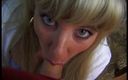 POV Orgasms: Con đĩ tóc vàng bú schlong trong video pov