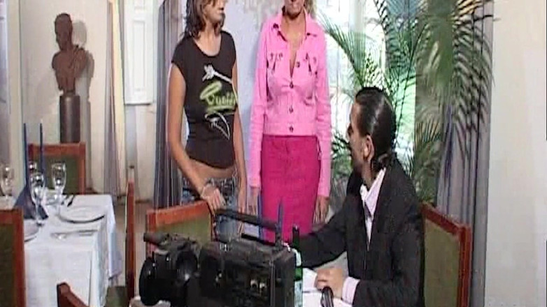 Erotic Club: Blond brud äter fitta medan du bultade bakifrån