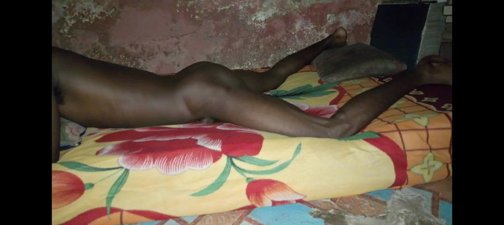 Masturbator emmy: Dimineața devreme cu futai pe pat, partea 2