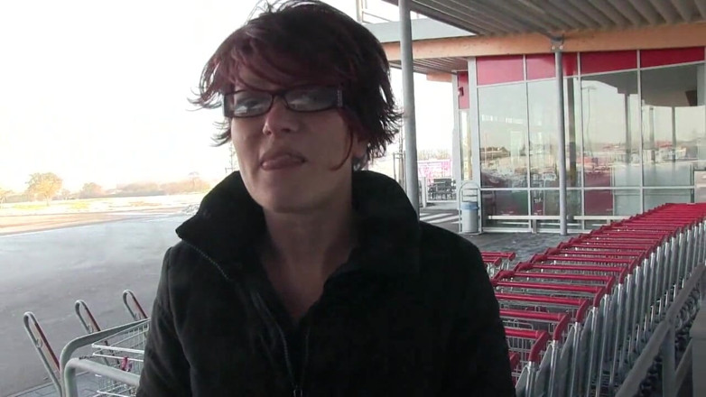 Popp Sylvie: Cum at the supermarket