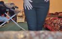 Village homemade Girl: Hübsches mädchen fingert ihre muschi und kommt im schlafzimmer