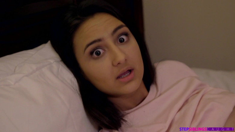 StepSiblings Caught: Meia-irmã sai - S7:e6