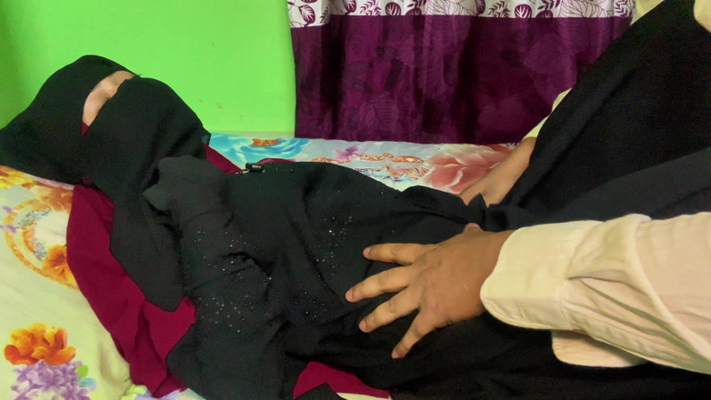 Riya Chowdhury: Feliz tempo gasto com um aluno em uma casa vazia