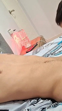 Incapaz de se segurar: sexo oral intenso até eu gozar na boca dela