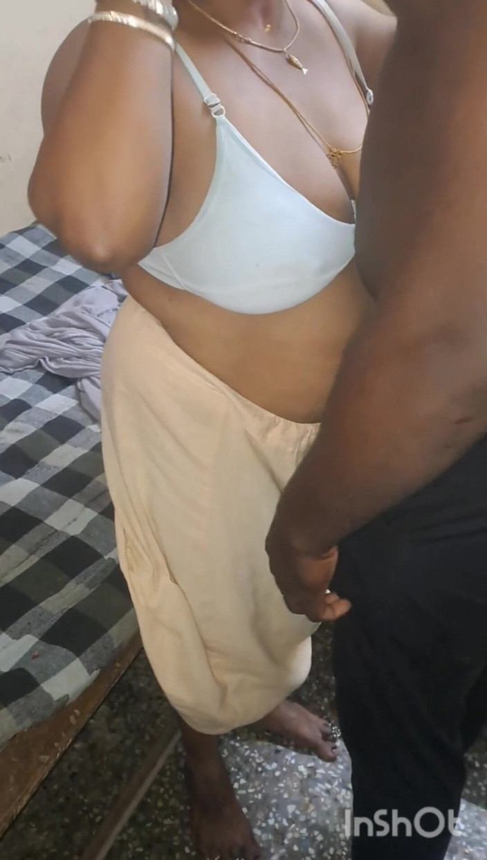 Benita sweety: Tamilská Amma a Boy Hot Video