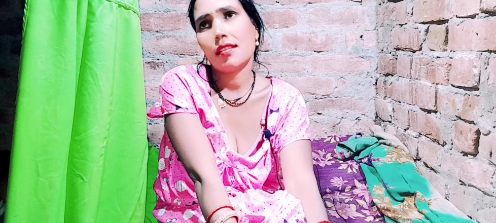 Renudbf: Індійська зведена сестра хоче мій великий жорсткий член у її пизду