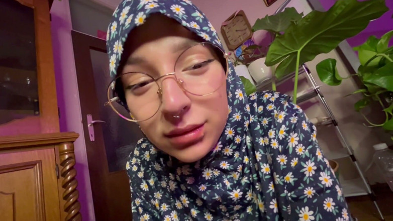 lanalovacutie: Blowjob in hijab wichsanleitung