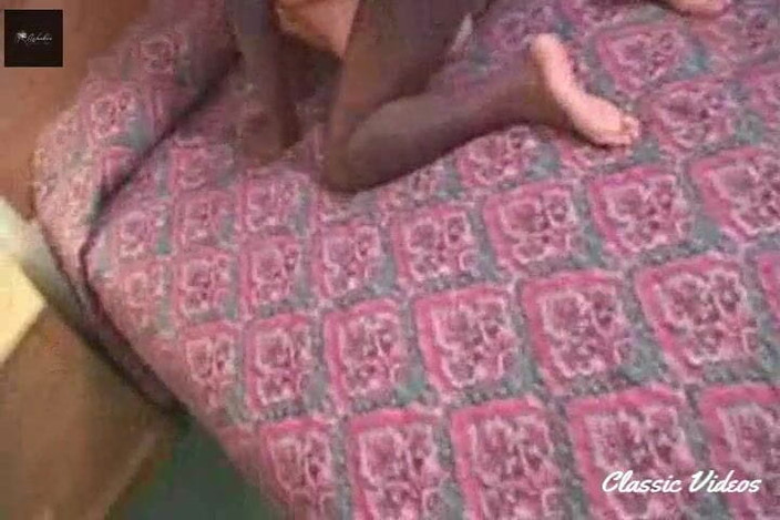 Wanker videos: Prezervatifsiz siyah yarağın güzel yakın çekimleri sikiliyor ve amcığı buna bayılıyor