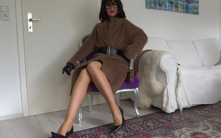 Lady Victoria Valente: Широкі вузькі пояси, частина 7