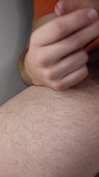 Bên dưới pov của con cu pulsing với precum ngon ngọt để thỏa mãn nhiều tinh