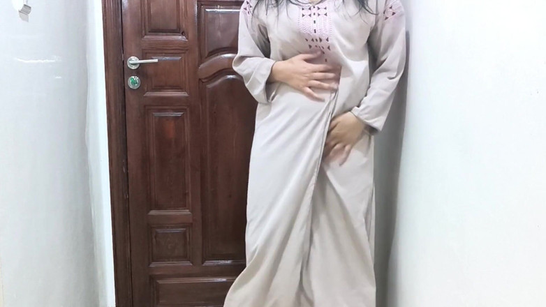 Amal Arab: Arabischer fick auf dem boden