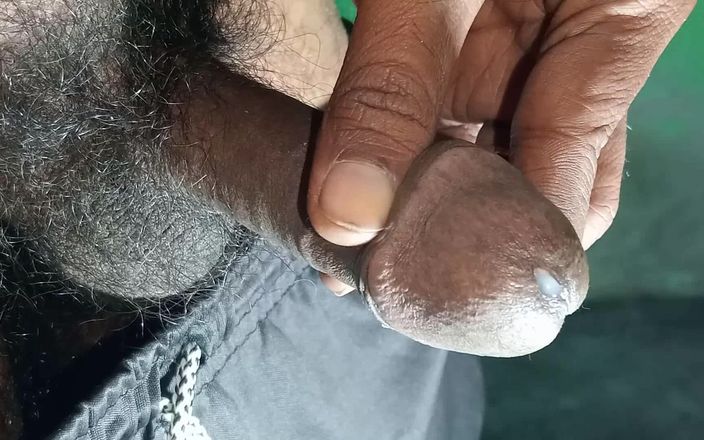 Pooja Sexy: Büyük memeli büyük götlü yenge devar tarafından soyunuyor ve sikişiyor