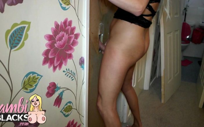 Creampie cum whores: Анальный кримпай Bambi с Gloryhole.mp4